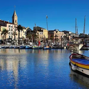 Joli Climatise Proche Et Port Appartement